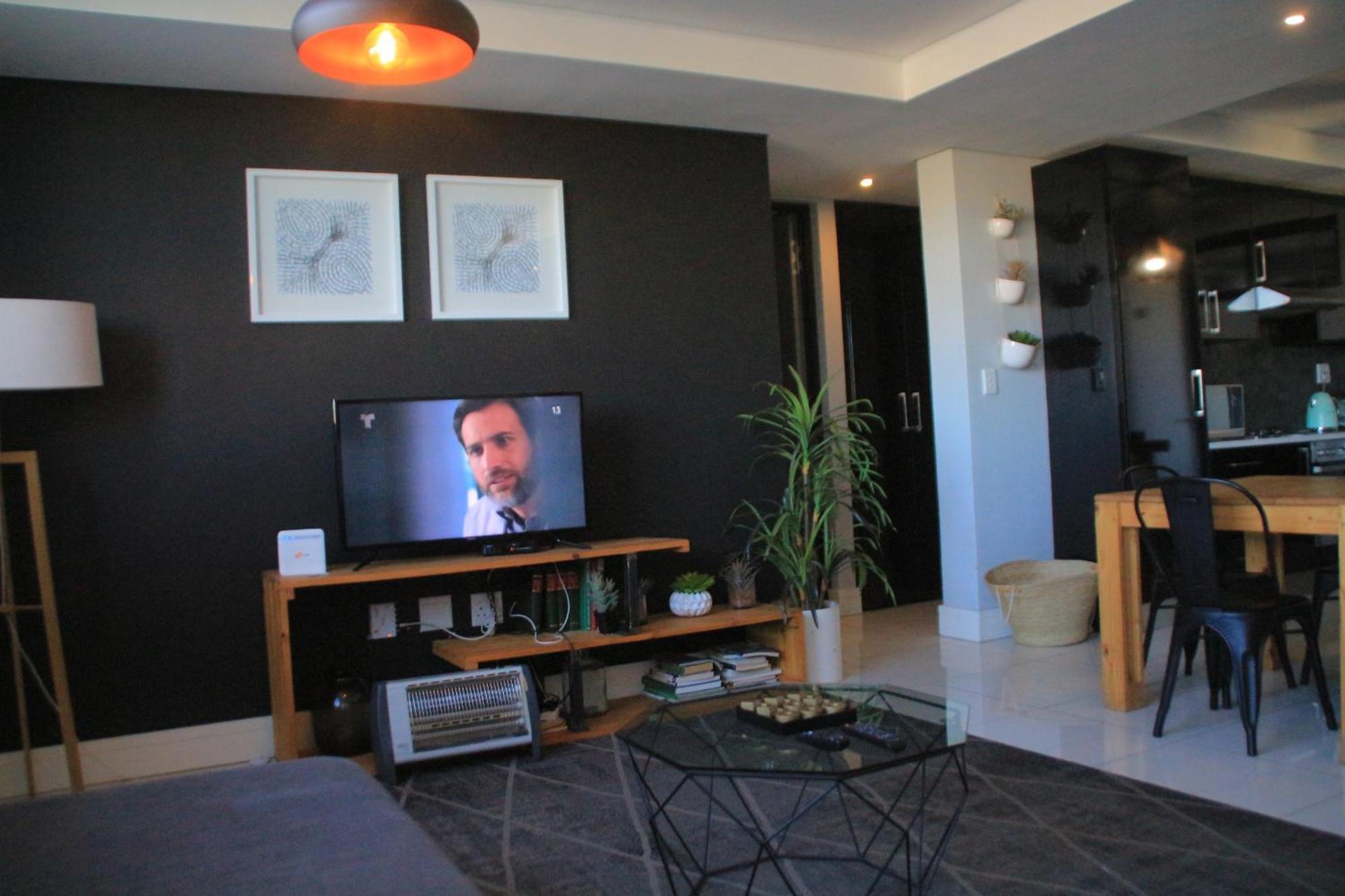 77 On Independence Apartments Windhoek Ngoại thất bức ảnh