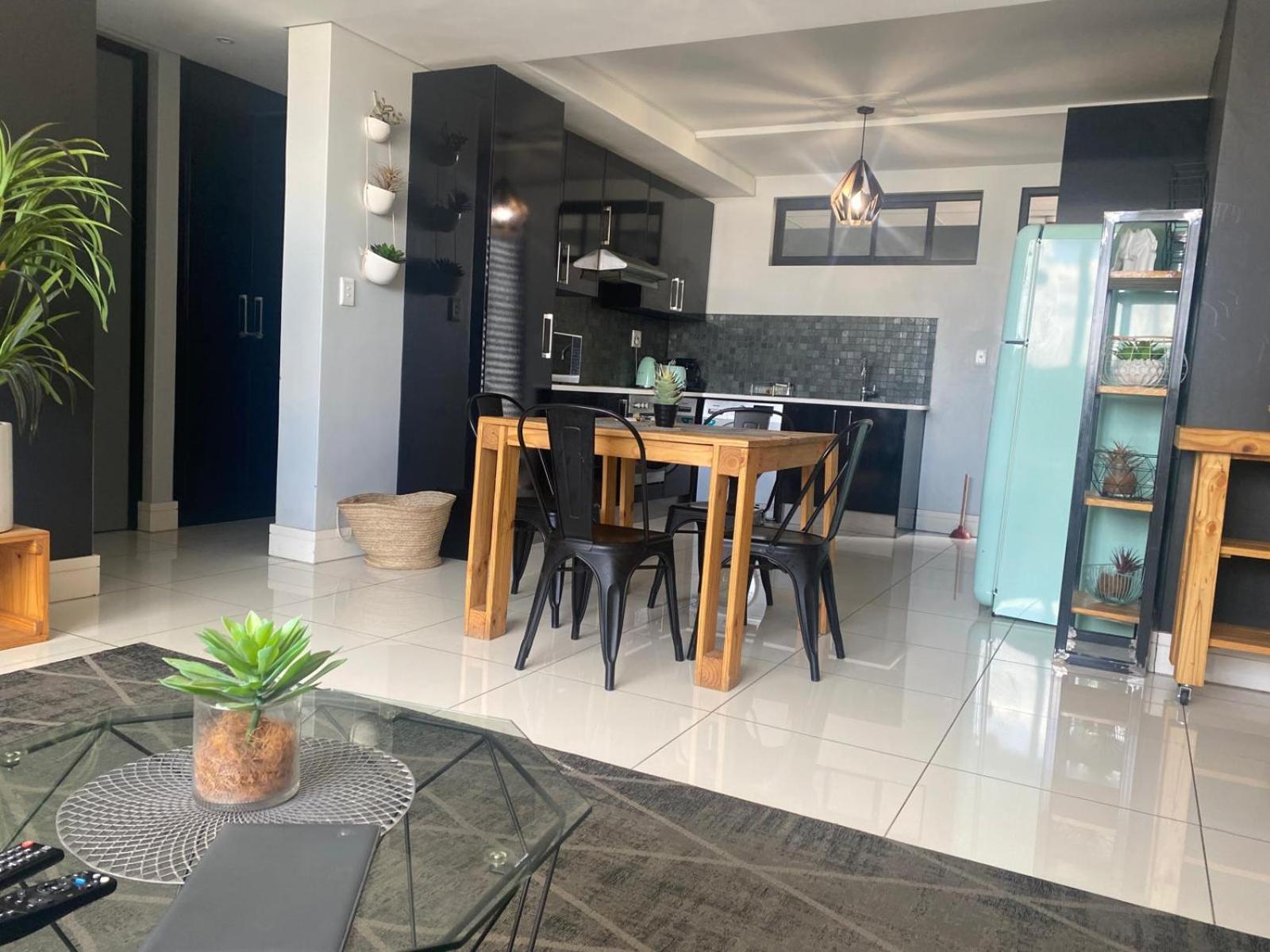 77 On Independence Apartments Windhoek Ngoại thất bức ảnh